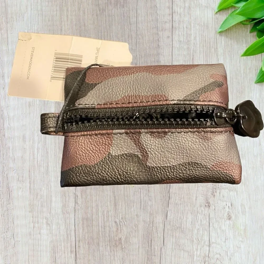NWT Steve Madden Camo Pet Waste Poop Bag Dispenser Bag